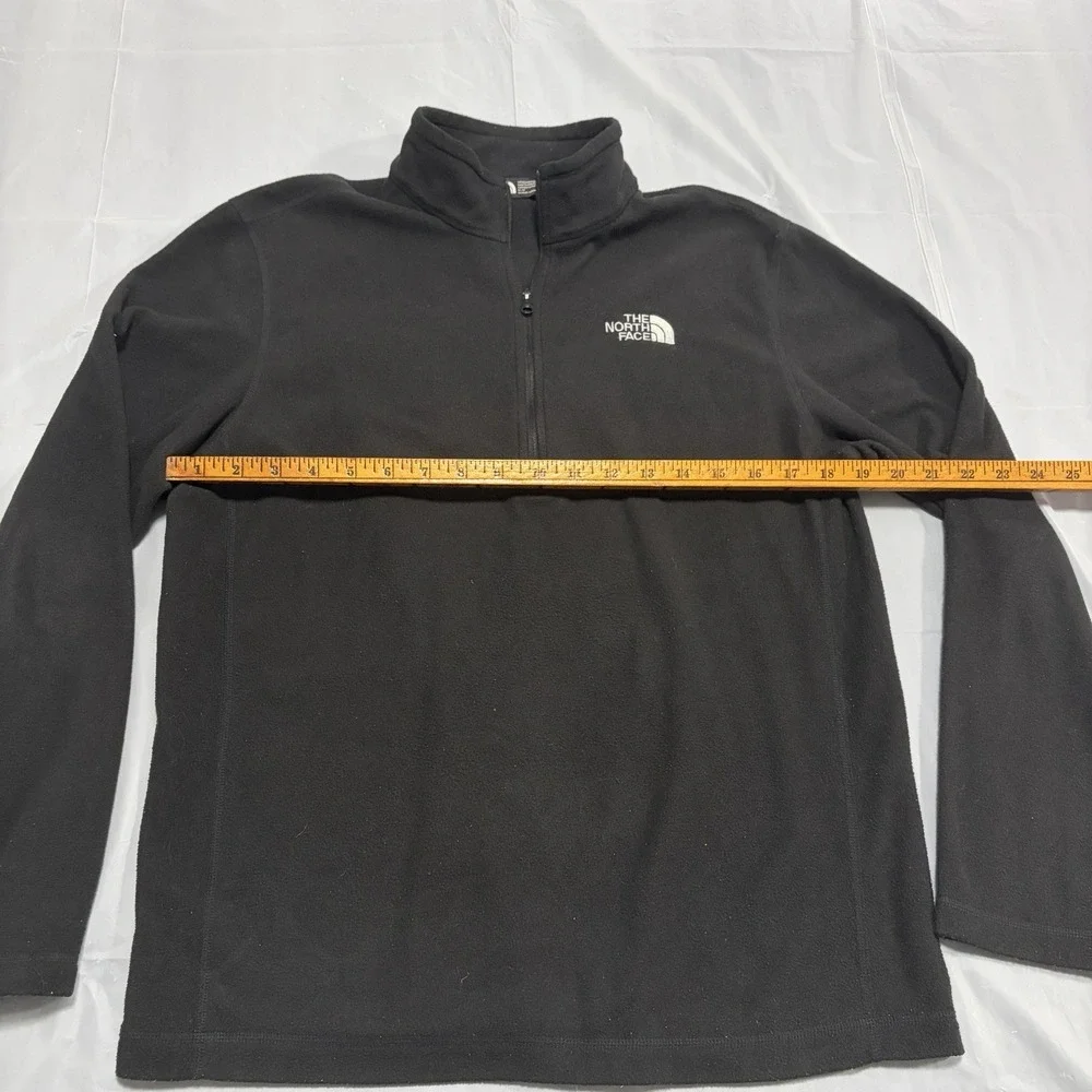 The North Face Men's Quarter Zip Fleece Pullover